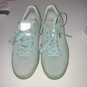 BRAND NEW mint green puma sneakers